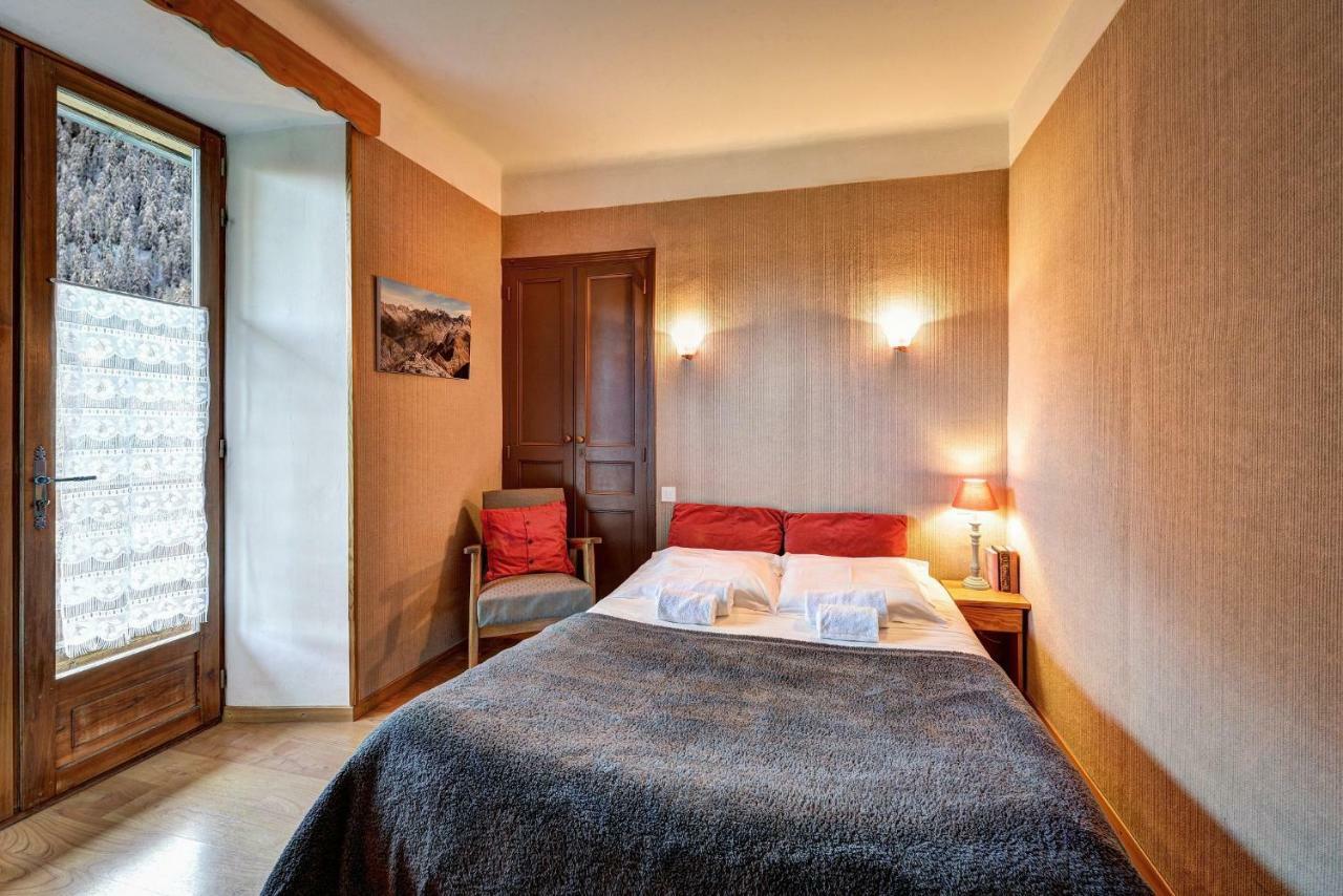 Hotel Restaurant Gites Les 5 Saisons Freissinieres Luaran gambar